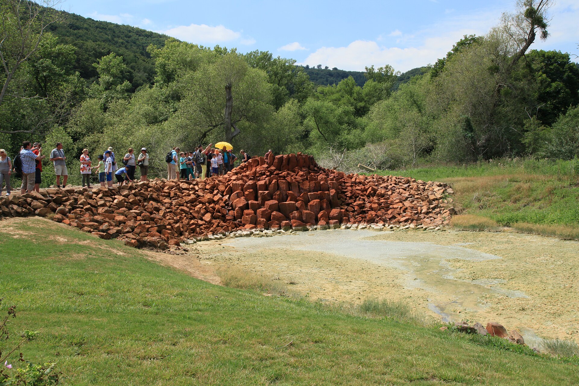 Neues Spielgerät am Waldspielplatz